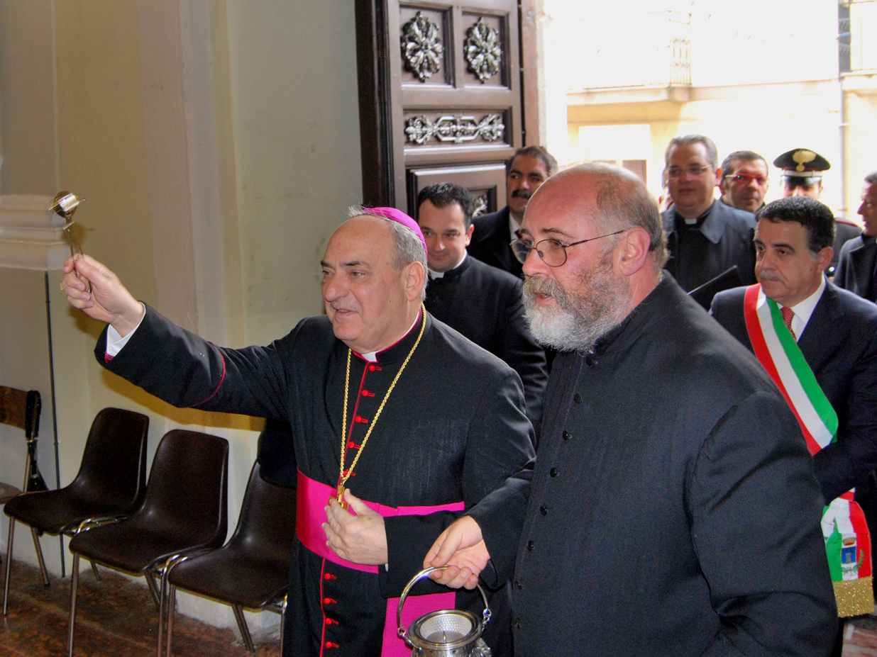 Caltavuturo:Visita ufficiale del Vescovo di Cefalù Vincenzo Manzella